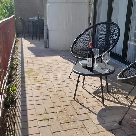 Archipel-nahe Hamburg-terasse-neu ゲーストハッハト